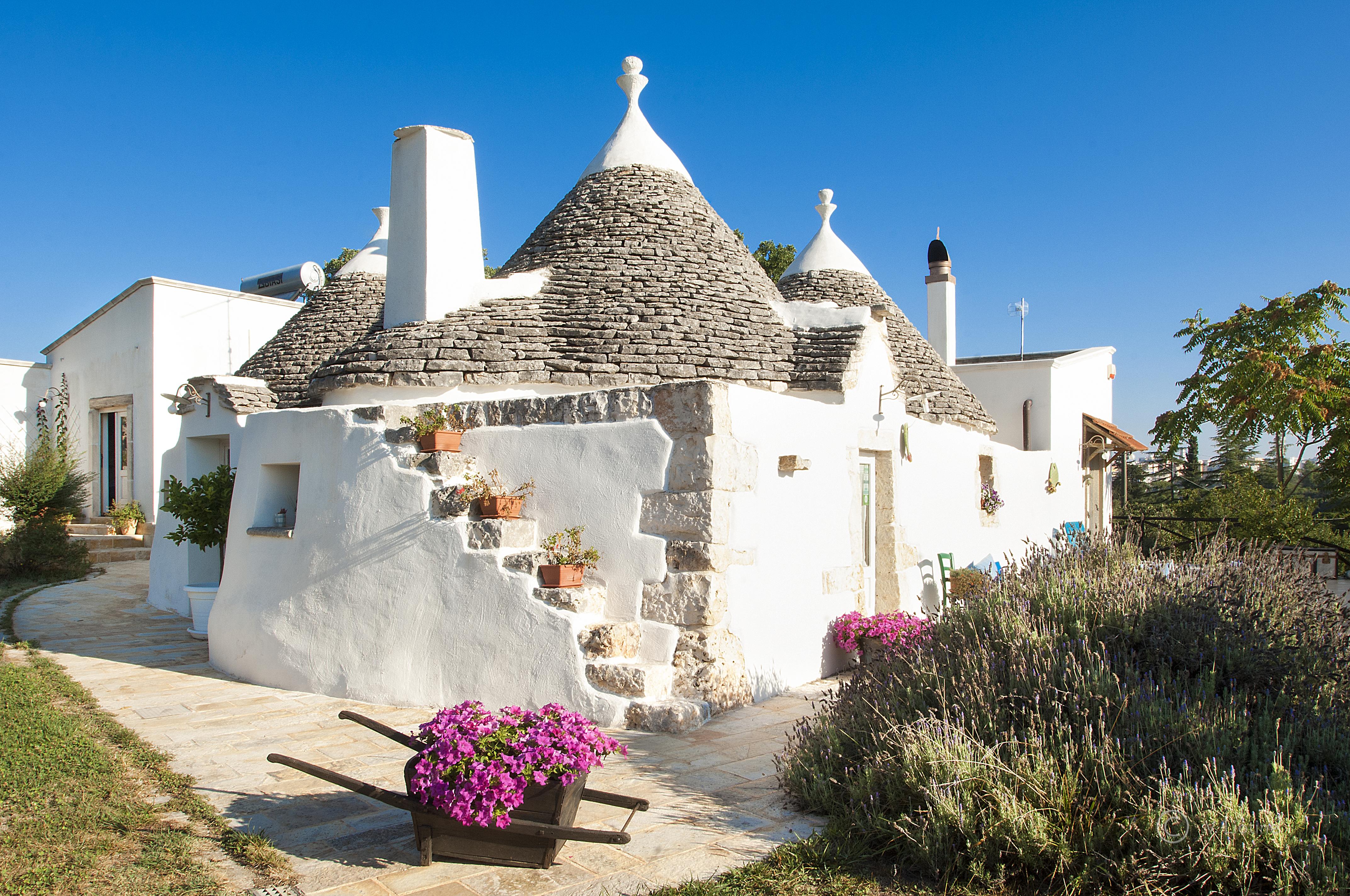 לינה וארוחת בוקר פוטיניאנו Trulli Terra Magica מראה חיצוני תמונה
