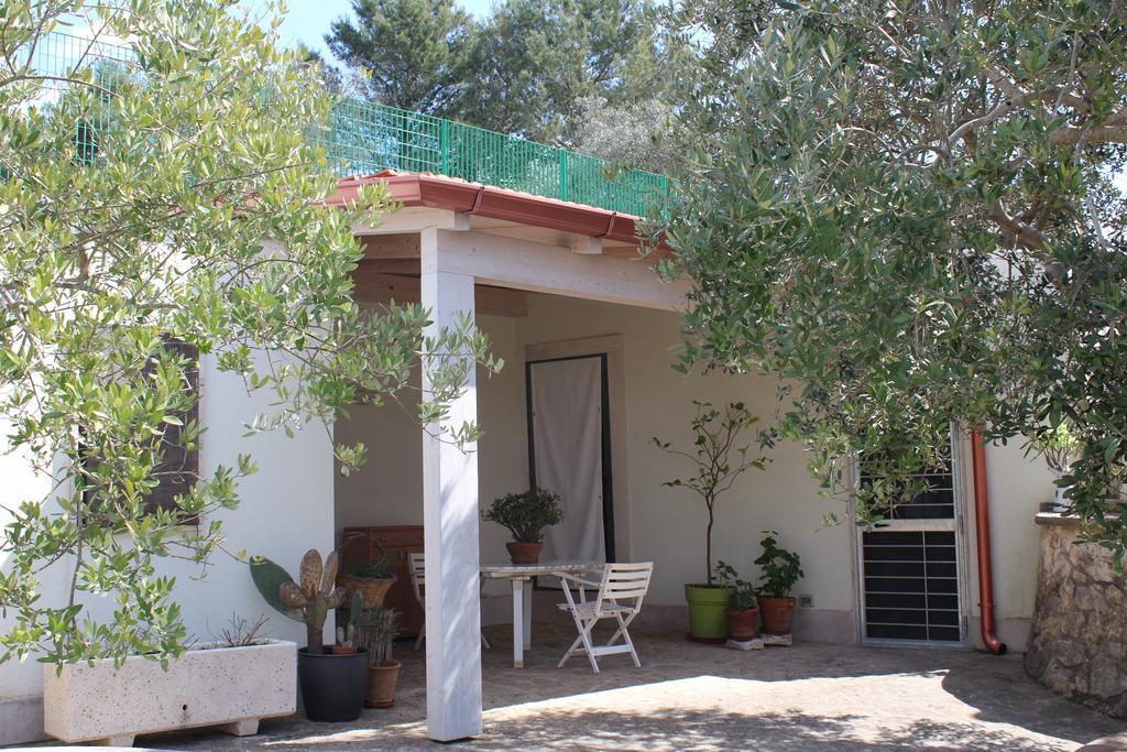 לינה וארוחת בוקר פוטיניאנו Trulli Terra Magica מראה חיצוני תמונה
